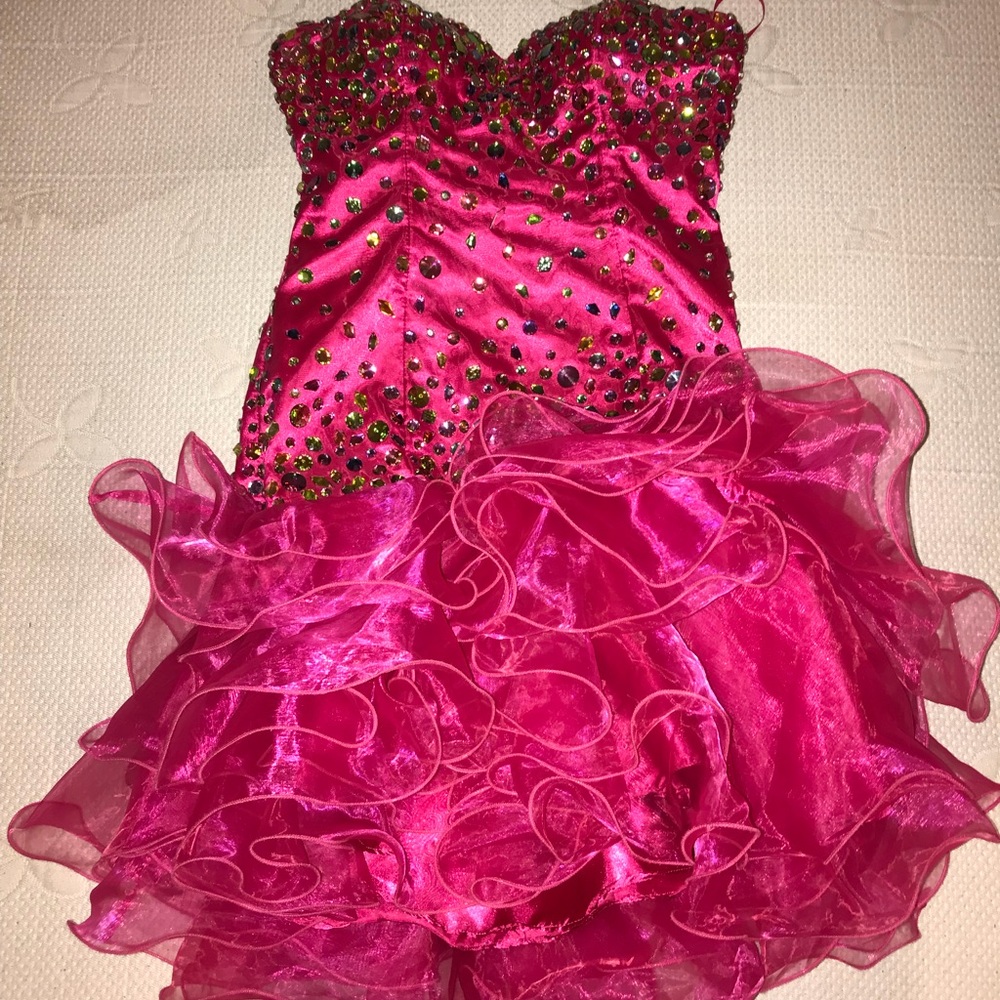 Pink but-dazzled ALLY’S prom dress